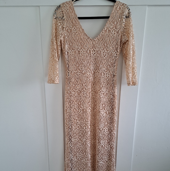 WOMEN'S DRESS - Picture 1 of 7